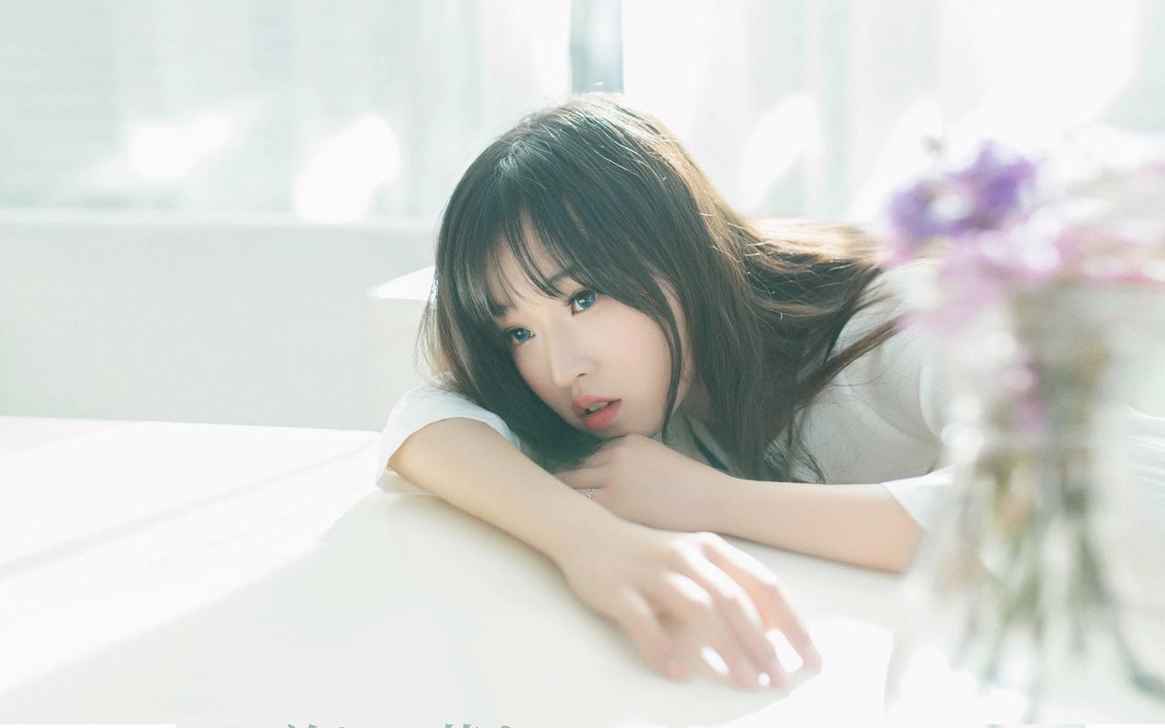 对爱泼斯坦案改口后，特朗普陷入多重“围攻” | 国际识局